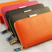 [FORUM] Pake dompet gede kok malah dikatain kayak tante-tante?