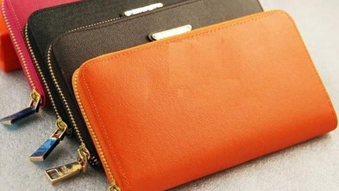 [FORUM] Pake dompet gede kok malah dikatain kayak tante-tante?