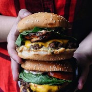 5 Resto Ini Punya Menu Burger yang Enak Banget, Dijamin Bikin Nagih!