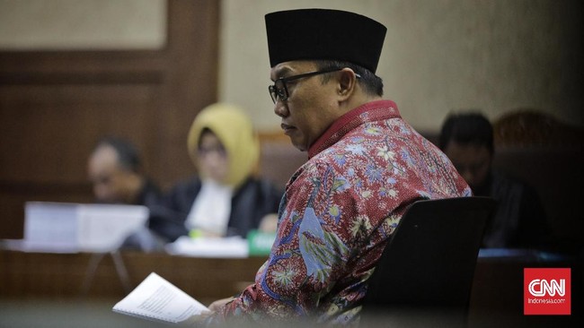 Mantan Menpora Imam Nahrawi mengikuti sidang perdana kasus dugaan korupsi penerimaan suap terkait penyaluran dana hibah untuk KONI dari Kemenpora. di Pengadilan Tipikor. Jakarta, Jumat 14 Februari 2020. CNN Indonesia/ Adhi Wicaksono