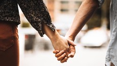 Tabungan Nikah Bareng Pacar, Yakin Bikin Hubungan Awet?