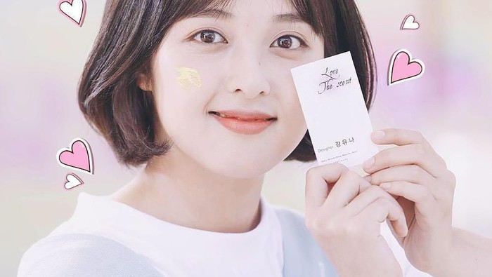 Mau Tampil Glowing di Tempat Kerja? Contek 5 Inspirasi Fashion ala Kang Yuna Ini Aja!