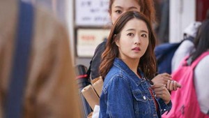Style Fashion Park Bo Young di Film Korea Terbaru On Your Wedding Day Ini Menggemaskan Abis
