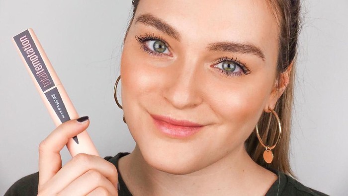 Mau Bulu Mata Tebal Layaknya Eyelash Extension? Coba Maybelline Total Temptation Mascara Terbaru!