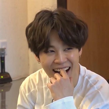 Panik Ada yang 'Timbul' dari Balik Celana, Jimin BTS Kabur ke Toilet