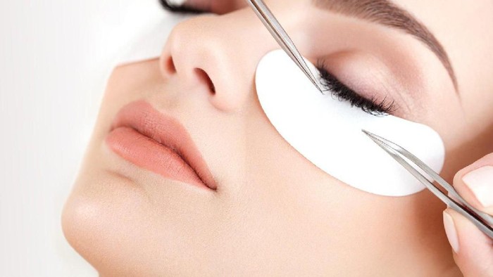 Biar Tak Gagal, Semua Hal Ini Harus Diketahui Sebelum Memilih Melakukan Extension Bulu Mata