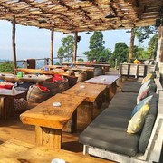 Lapar Tengah Malam di Bandung? Mampir Aja ke 5 Tempat Makan yang Buka 24 Jam Ini!