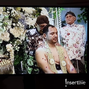 7 Momen Prosesi Siraman Cucu Soeharto Jelang Nikahi Pramugari Cantik