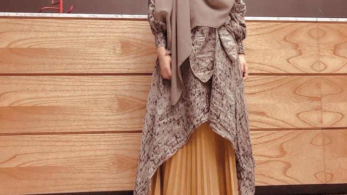 Deretan 10 Artis Indonesia Cantik yang Mulai Berhijab Menutup Dada, Namun Tetap Cantik dan Modis!