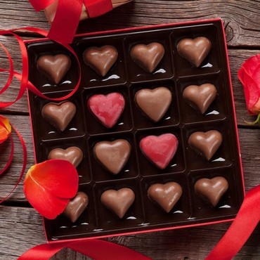 Sambut Valentine, Pria Ini Pesan Kue untuk 5 Pacarnya Sekaligus