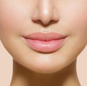 Deretan Warna Lipstik yang Sesuai dengan Masing-masing Bentuk Bibir, Kamu yang Mana?