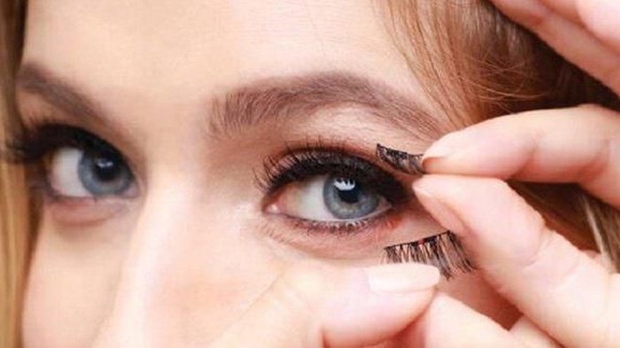Benarkan Bulu Mata Magnet Lebih Aman Daripada Bulu Mata Palsu Biasa? Cari Tahu di Sini!