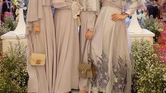Pilihan Model Kebaya Modern dan Dress Cape yang Lagi Eksis Dipakai ke Kondangan