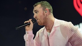 Sam Smith Jajal Aplikasi Kencan Daring selama Wabah Corona