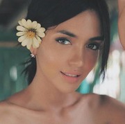 Supaya Enggak Terlihat Pucat, Ini Warna Lipstik yang Cocok untuk Si Kulit Sawo Matang