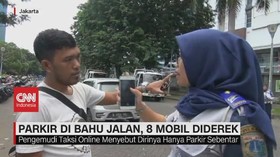 VIDEO: Parkir di Bahu Jalan, 8 Mobil Diderek
