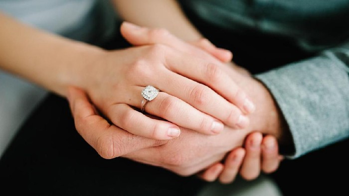 Ilustrasi cincin