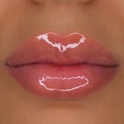 [FORUM] Pake lipstick glossy kok malah keliatan kayak makan gorengan sih ya?