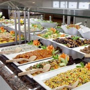 5 Menu Makanan yang Enggak Pernah Absen di Resepsi Pernikahan, Mana Pilihan Kamu?