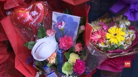 VIDEO: Bunga, Masker, dan Sanitizer untuk Kado Valentine