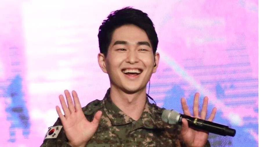 Para idol ini akan segera menyelesaikan wajib militernya di tahun 2020. Para fans siap menyambut mereka kembali.