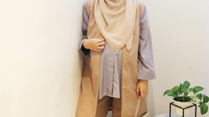 Style Ibu Muda Kekinian yang Bisa Kamu Contek dari OOTD Hijab Para Selebgram Saat Hamil