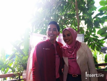 Rilis Lagu Saat Valentine, Bukti Cinta Aditya Gumelar ke Elly Sugigi
