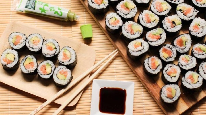 Hobi Makan Sushi? 4 Rekomendasi Resto Makanan Jepang Ini Paling Ramai Dikunjungi