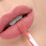 [FORUM] Lipcream matte yang ga ngeringin bibir apa sih gengs?
