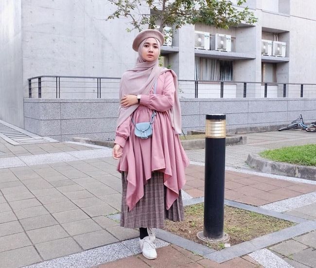 Kekinian Mix  and Match  dengan Hijab Style Korea Ini Biar 