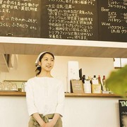 [FORUM] Di Indonesia ada part time job untuk anak kuliahan kayak di luar negri gitu gak sih?