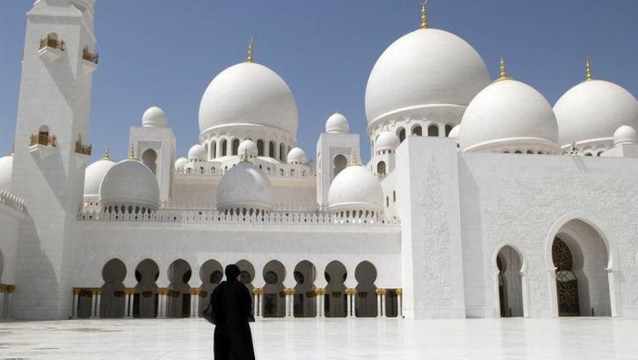 [FORUM] Udah tau belum kenapa wanita haid dilarang masuk masjid?