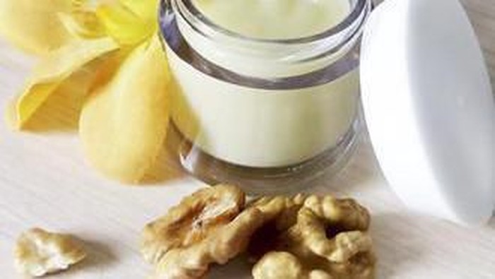 Hati-Hati, Kenali Cream Pemutih Wajah Berbahaya Melalui Tanda-Tanda Ini Ya, Ladies!