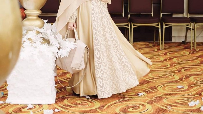 Tips Tampil Cantik di Berbagai Acara dengan Model Jilbab Syari Ini