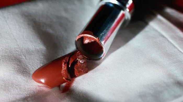 [FORUM] Kok Lipstickku gampang patah ya