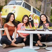 Tambah Koleksi Foto Kamu di 5 Cafe di Bandung yang Baru dan Instagramable!