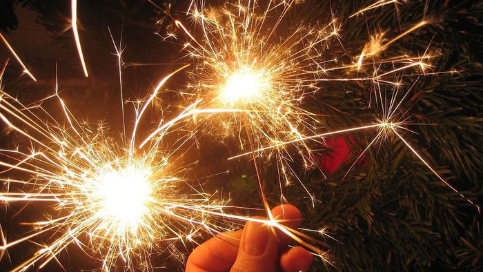 [FORUM] Boleh gak sih ikut nikmatin kembang api pas tahun baruan?