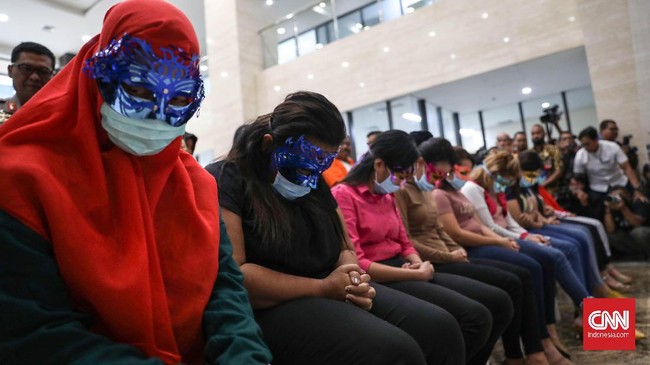 Mabes Polri menangkap 212 pelaku TPPO dalam periode 5-11 Juni 2023. Mayoritas korban dijanjikan bekerja di luar negeri sebagai pegawai toko atau restaurant.