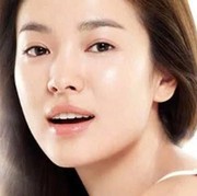 [FORUM] Moisturizer apa ya yang bikin wajah cerah berseri, putih alami.