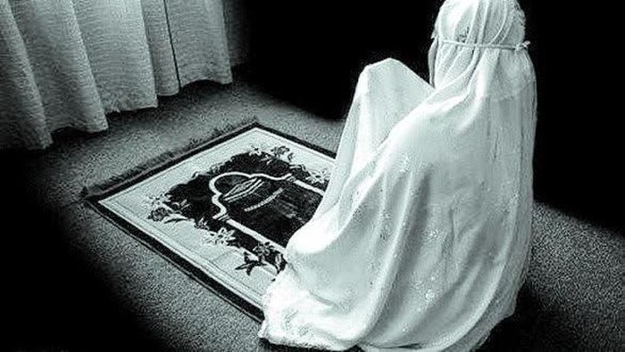 [FORUM] Sebel gak kalo shalat di masjid eh sajadahnya apek?:(