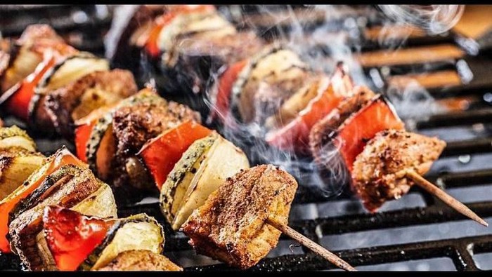 [FORUM] Selain bbq-an, tahun baru enaknya makan apa ya?