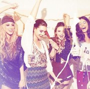 [FORUM] Udah tau mau pake baju apa pas new year eve?