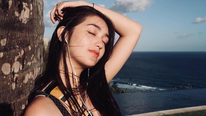 Cerahkan Wajah dengan Exfoliating Toner yang Lagi Laris di Pasaran Ini