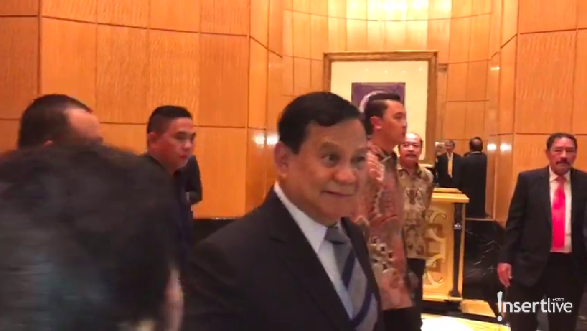 Deretan artis dan pejabat terlihat menghadiri resepsi pernikahan Danny Rukmana dan Raiyah hari ini&comma; Sabtu &lpar;15&sol;2&rpar; di Hotel Mulia&comma; Jakarta&period;