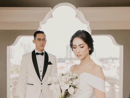 Potret 5 Pesepakbola Indonesia dengan Istri Cantiknya