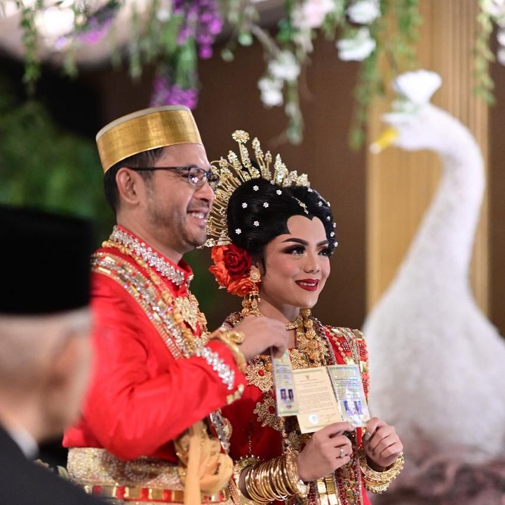 <span style="color: #500050; font-family: Arial, Helvetica, sans-serif; font-size: small;">Cucu Soeharto, Danny Rukmana resmi menikahi  gadis pujaannya, Raiyah Chitra Caesaria, pada Sabtu 15 Februari 2020. (Foto: Istimewa)</span>