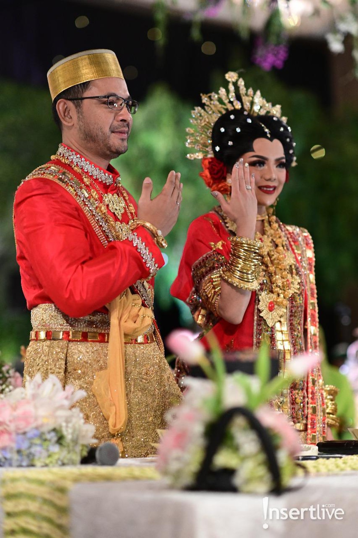 Putra ketiga Tutut Soeharto yakni Danny Bimo Hendro Utomo resmi menikah dengan gadis asal Makassar&comma; Raiyah Chitra Caesaria&comma; Sabtu &lpar;15&sol;2&rpar;&period;