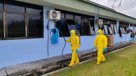 'Paranoid' Corona, PNS Kelurahan Minta Semprot Disinfektan