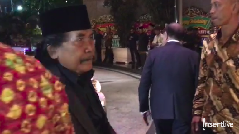 Deretan artis dan pejabat terlihat menghadiri resepsi pernikahan Danny Rukmana dan Raiyah hari ini, Sabtu (15/2) di Hotel Mulia, Jakarta.