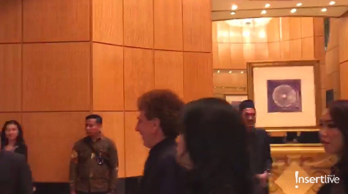 Deretan artis dan pejabat terlihat menghadiri resepsi pernikahan Danny Rukmana dan Raiyah hari ini&comma; Sabtu &lpar;15&sol;2&rpar; di Hotel Mulia&comma; Jakarta&period;